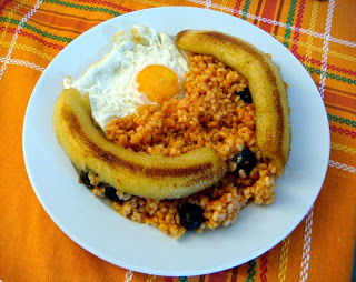 Arroz à Cubana cozinha ibérica