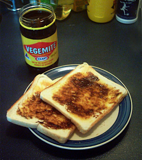 Pão com vegemite Australian food